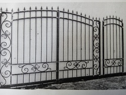 Ворота (3,28м х 2м) и сварная калитка (0,99мх2м)