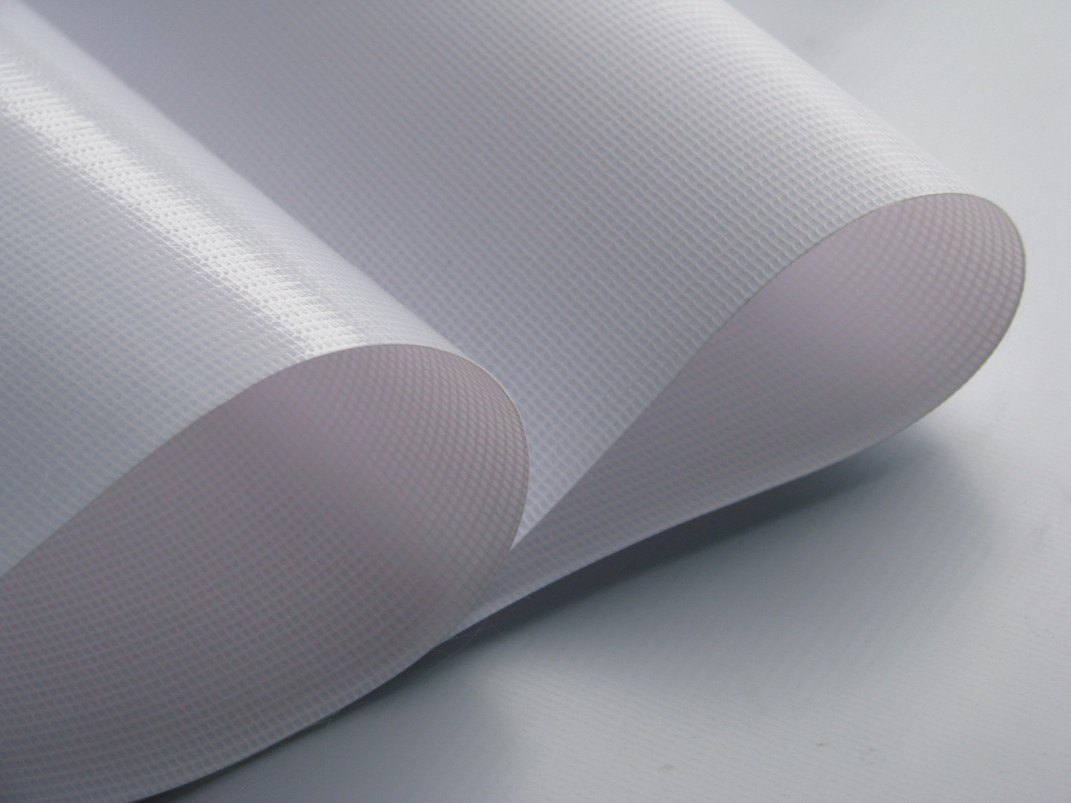 Баннерная ткань 50м*2,20м F FLEX Frontlit ламин. матов,440г/м.кв 300х500den (Изображение 1)