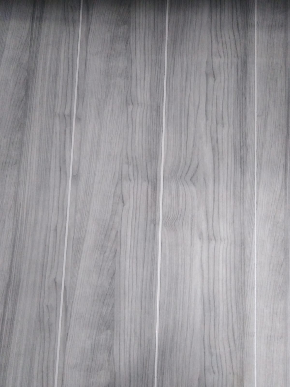 картинка Панель рустованная "Wood" цвет Шимо Серый (2,44х1,22м) от магазина Евродом