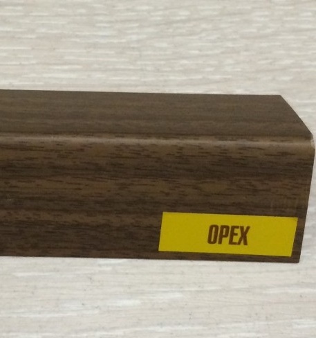 картинка Угол 30х30 Орех (2,7 м) Идеал от магазина Евродом