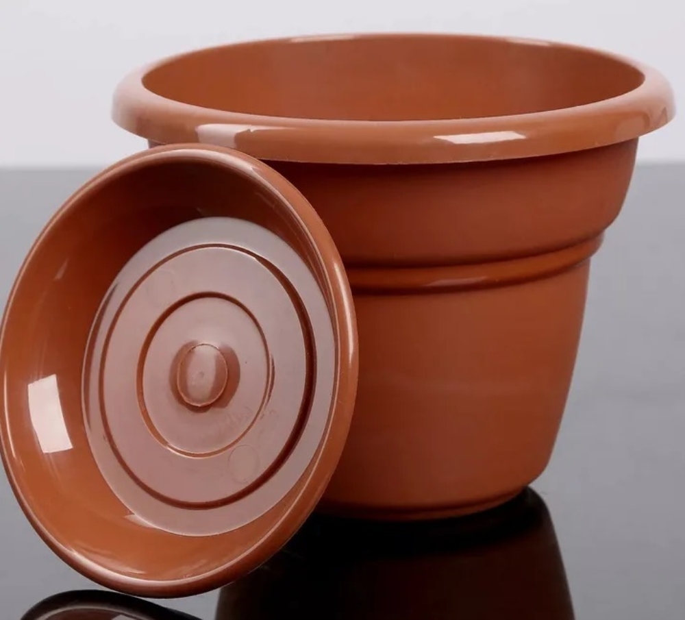 картинка Кашпо Милано 4,5л терракот с поддоном от магазина Евродом