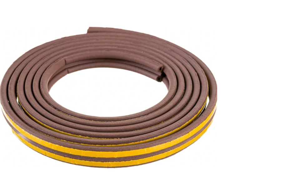 картинка Уплотнитель P-профиль коричневый одинарная полоска от магазина Евродом